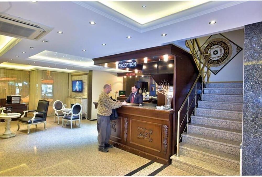 Grand Anatolia Hotel Istanbul Exterior photo